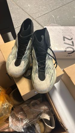 Yeezy Size 10.5
