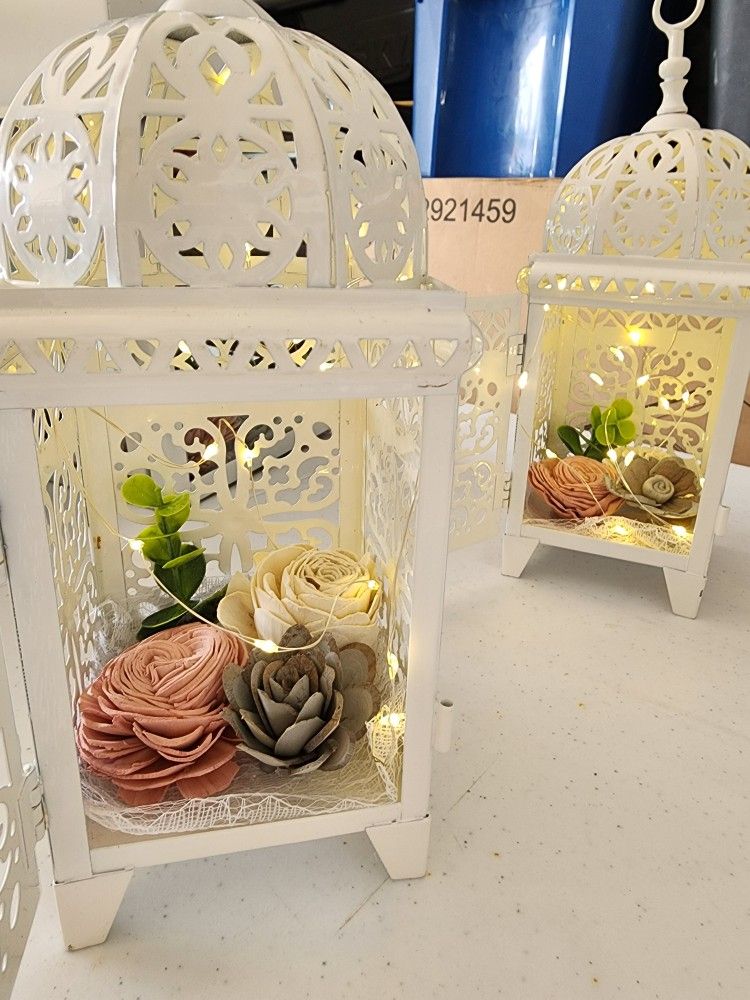 Set Of 4 Gorgeous Ornate Wedding Lanterns