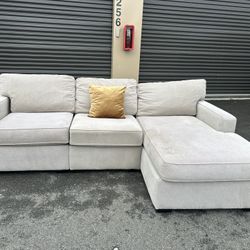 Sectional Couch 