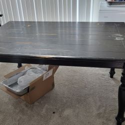Free Dining Table