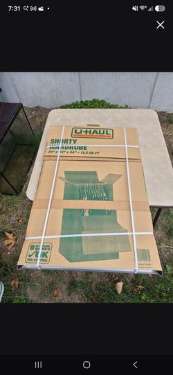 UHAUL Shorty Wardrobe Box
