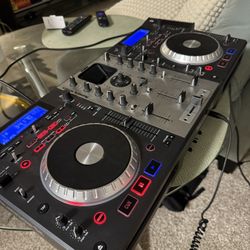 Numark MixDeck Standalone DJ Controller with Power Supply