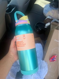Owala 64 oz in Tropical Mirage