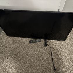 Hisense 36’ TV w/remote