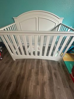 Baby crib