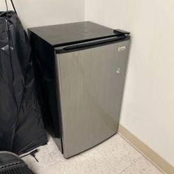 Medium Sized Fridge Works Great And can be used for office or garage or bedroom if you wanted