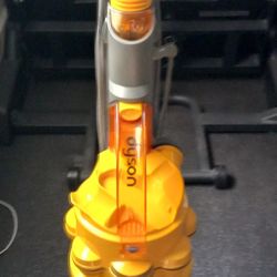 Dyson Vacuum 