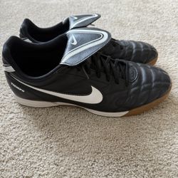 Nike Tiempo Legend III Indoor Soccer Size 11