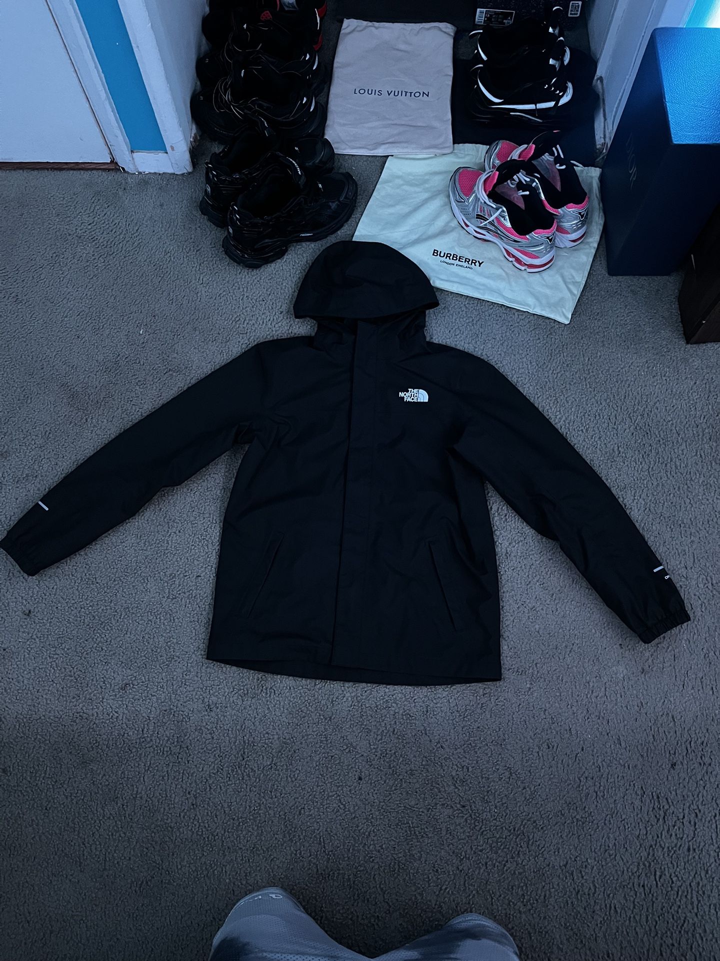 The North Face Jacket Size XL Kids
