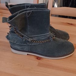 Cool Way Suede Chain N Fringe Forest Green Short Boots Women's Size 9