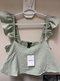 NEW: Forever 21 Gingham Crop Top (L)