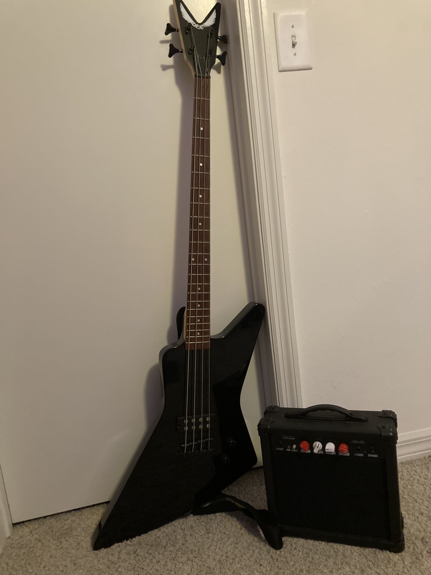 Dean Metalman 4 String Bass