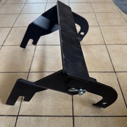 John Deere BM20779: Click-N-Go Rear Weight Bracket