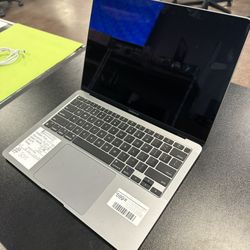 MacBook Air 13.3” (M1, 2020) – 8GB RAM / 256GB SSD