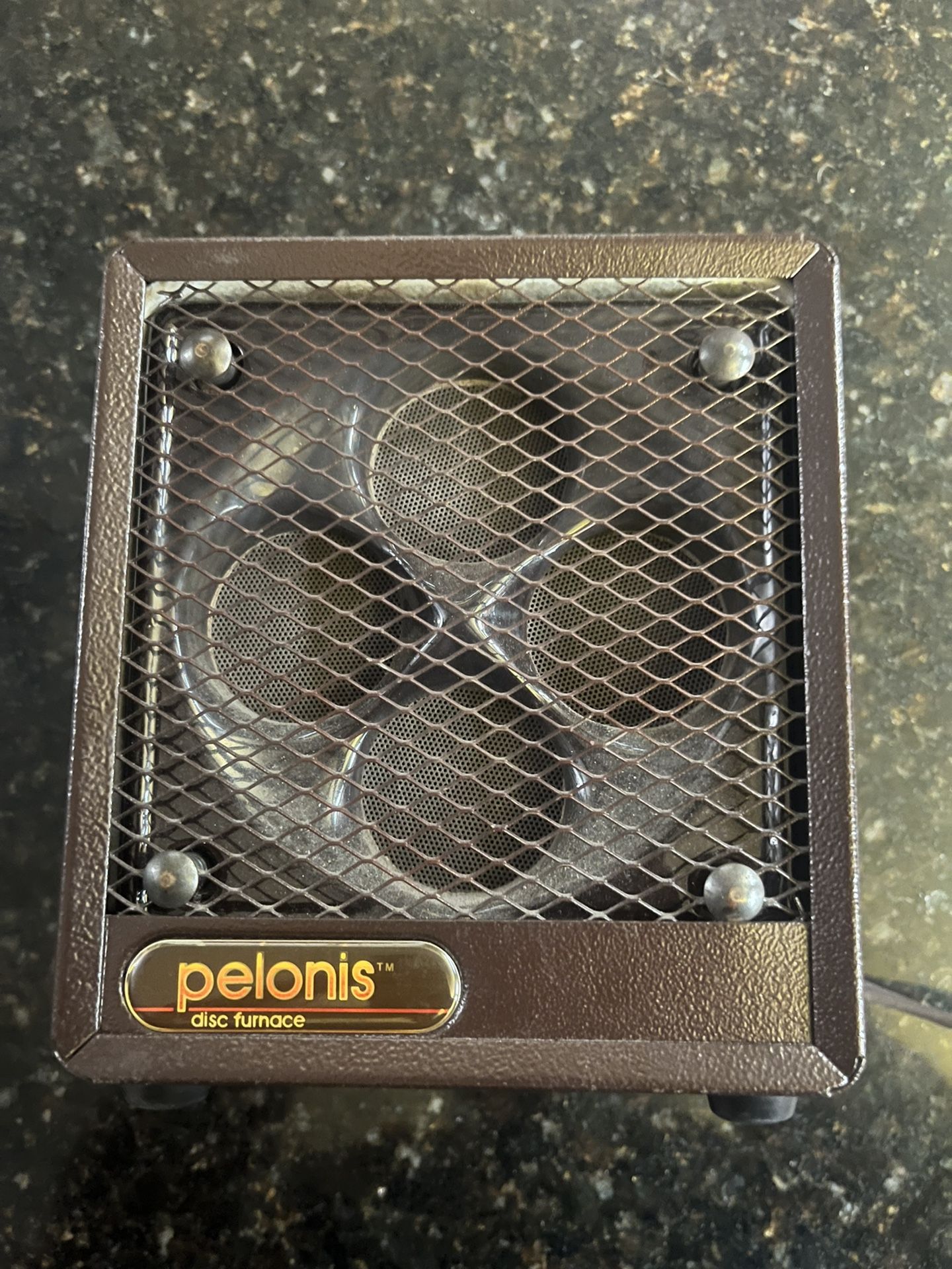 Pelonis Disc Furnace Portable Space Heater Honeycomb Ceramic P-861 Tested