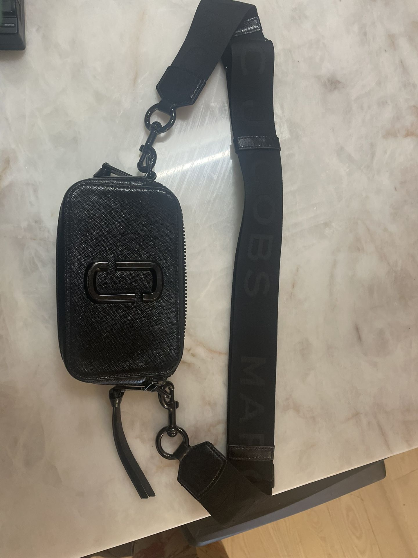 Marc Jacobs Camera bag In All Black for Sale in New York, NY - OfferUp
