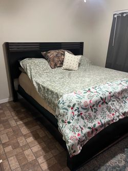 Dark Wood King Bed & Matching Bedroom Set