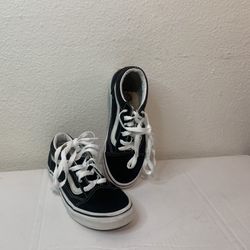 Black and white old skool vans size 3 