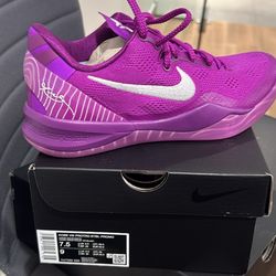 Nike Kobe 8 Protro EYBL  New in Box. Size 7.5 / 8 / 4.5