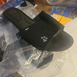 Apt 8 Sandal
