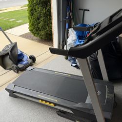 Golds gym treadmill $75 obo