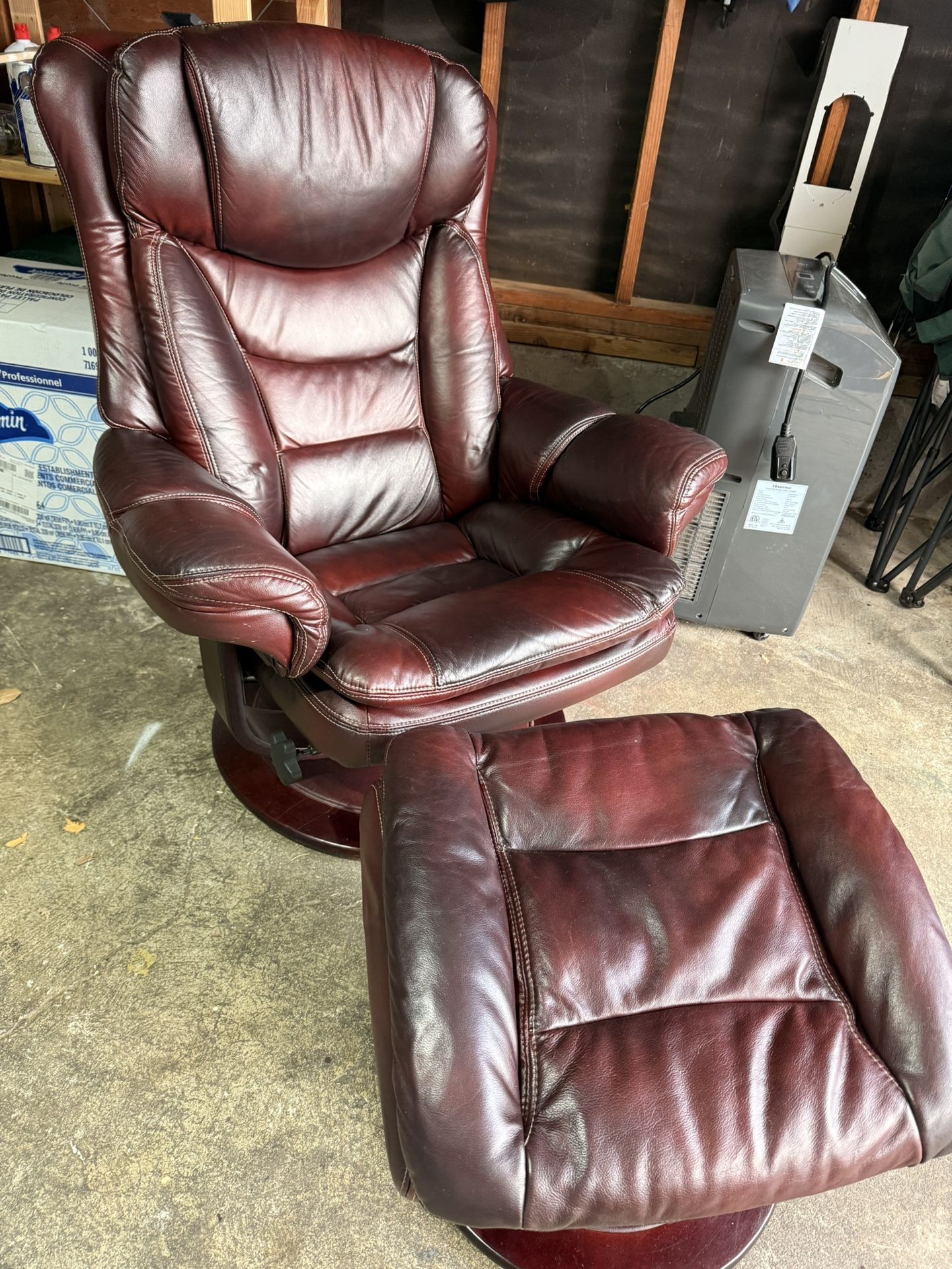 Leather chair and ottoman