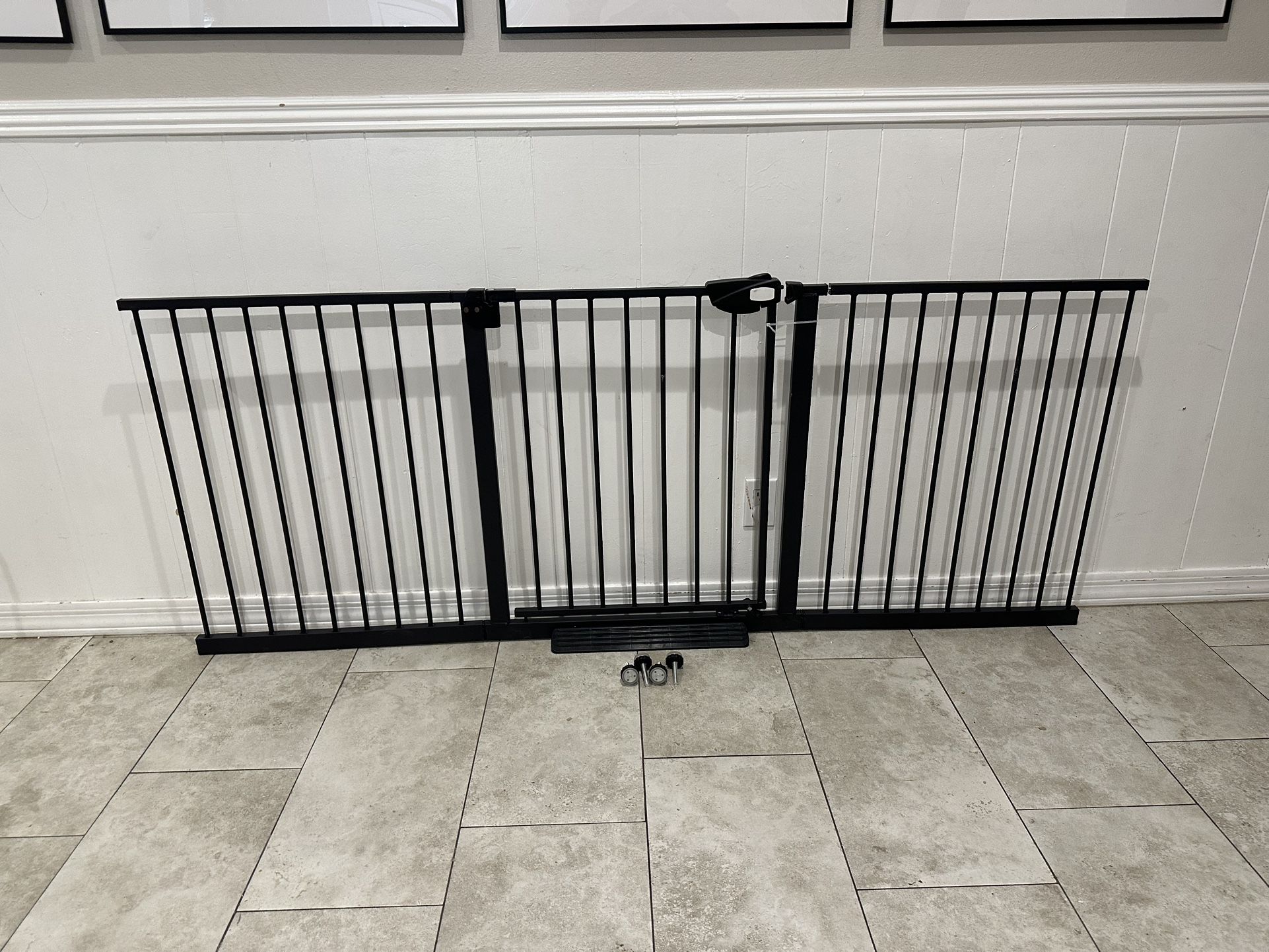 Extra Wide Pet Gate / Baby Gate - Fits Openings 76.80” - 79.20”