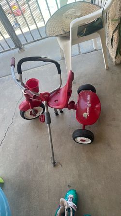 Small Radio Flyer bike w/ attachment