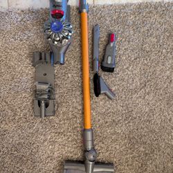 Dyson V8 Absolute