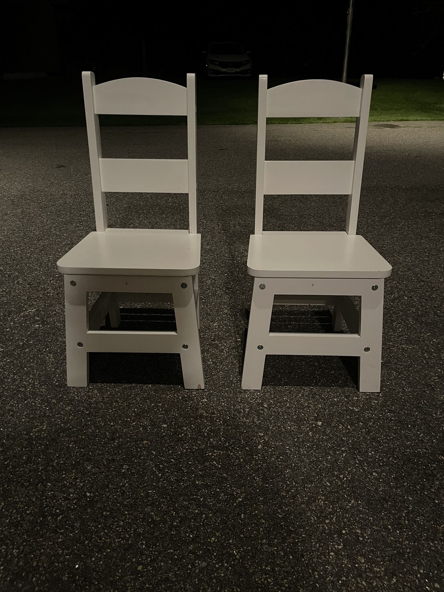 2 Melissa & Doug white toddler chairs