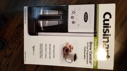 New Cuisinart DCC-1200 Brew Central 12 Cup Programmable Coffeemaker