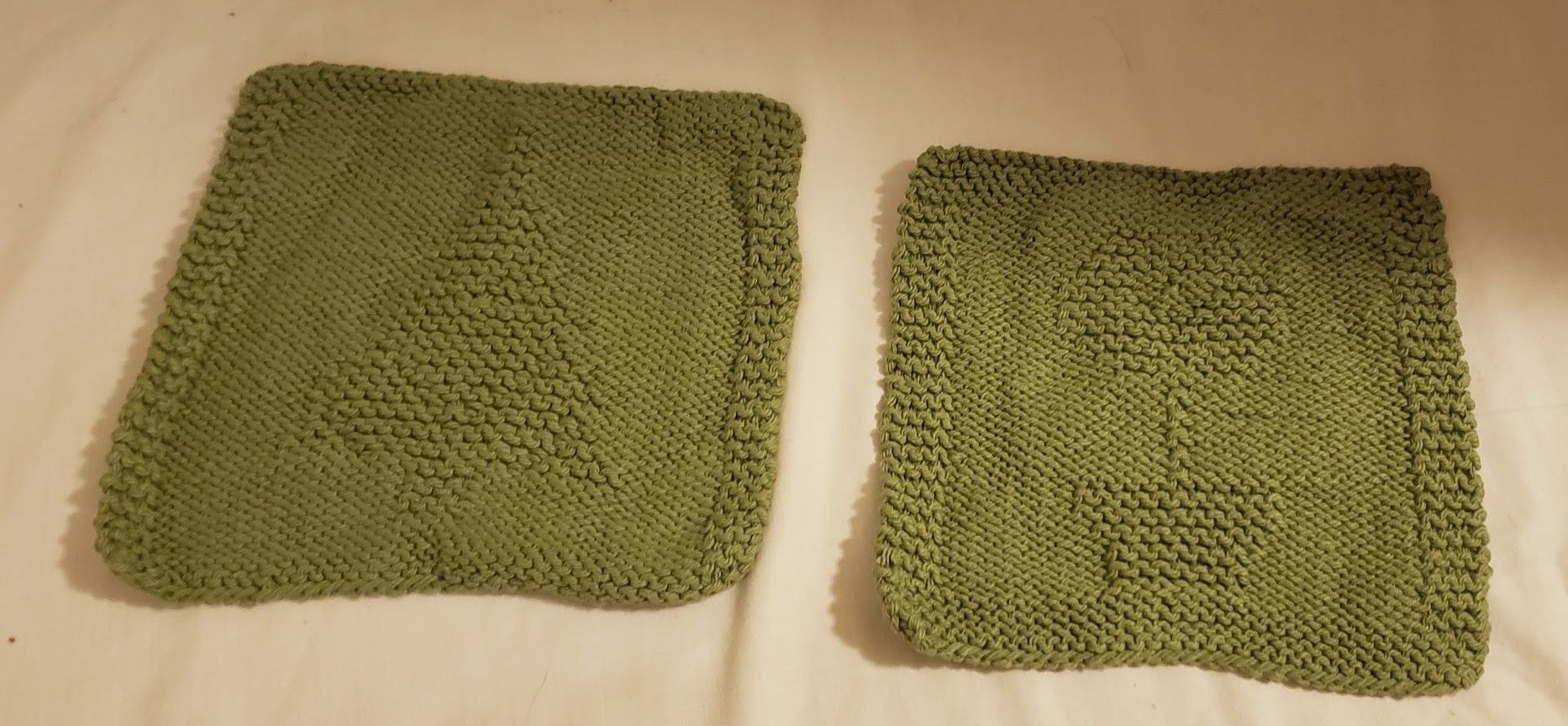 Green Hand-knitted Christmas/Holiday Topiary Dishcloths/Pot Holders (Pair set)