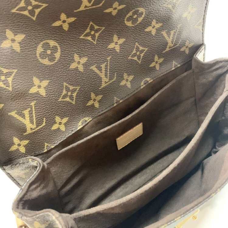 Authentic LV Women's Classic Bag Old Flower Messenger Bag for Sale in  Kalispell, MT - OfferUp