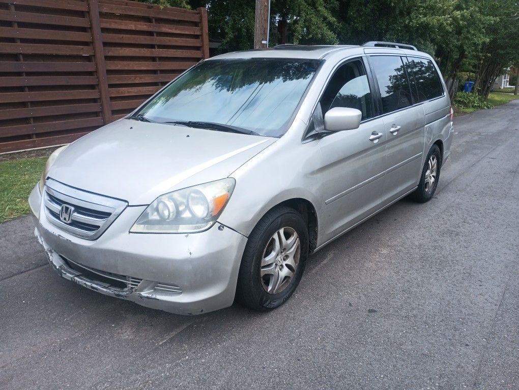 2008 Honda Odyssey Runs Great (Cold AC)