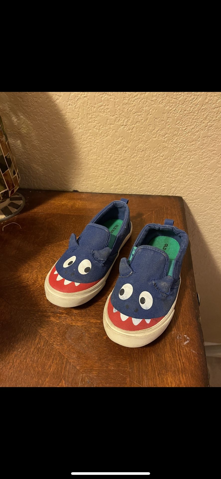 Boys Shoes Size 10c