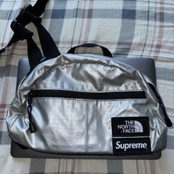 Supreme/North Face Fanny Pack