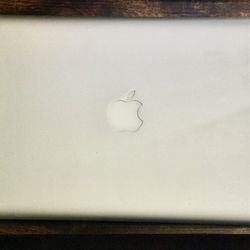 2012 Apple MacBook 13” 