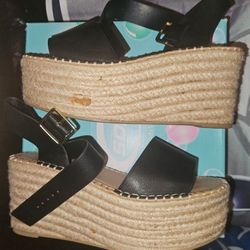 Women Wedges Size 7.5