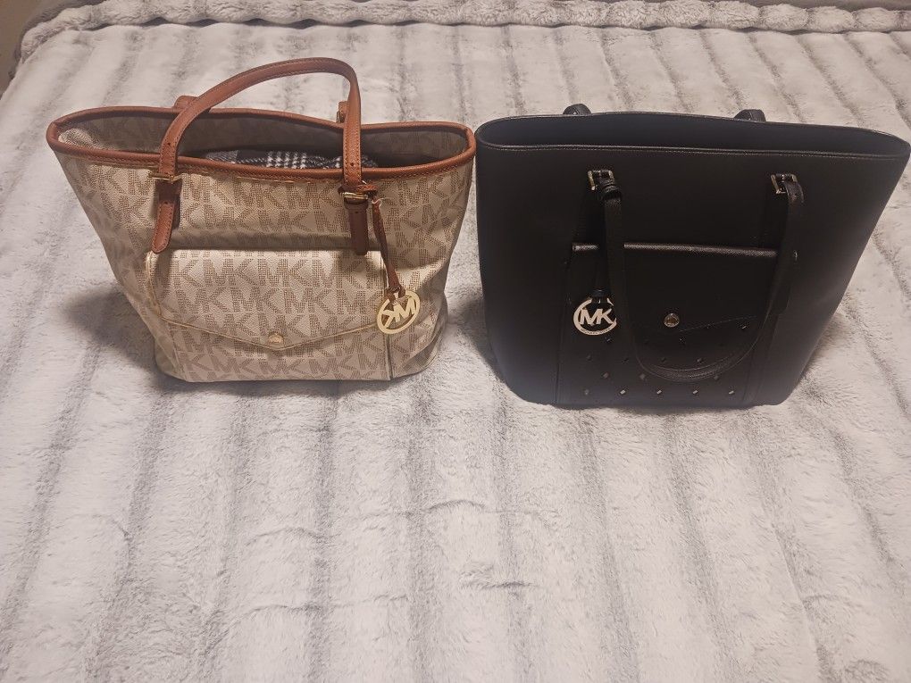 Michael Kors Purses In Good Conditions