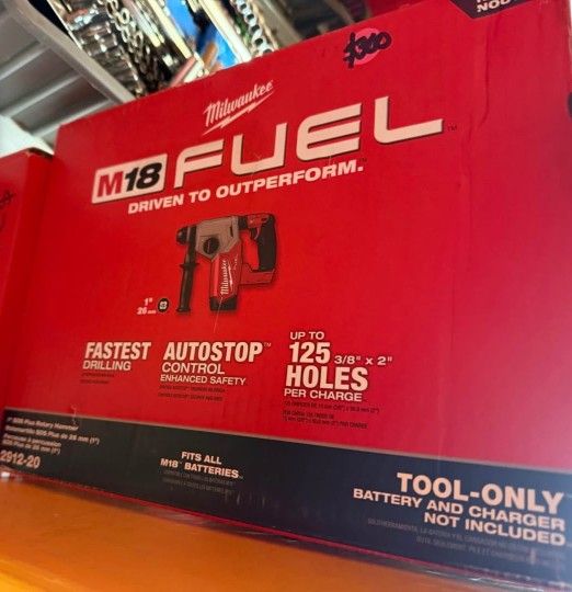 Milwaukee fuel SDs hammer drill new