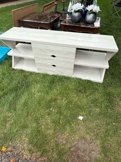 Tv stand