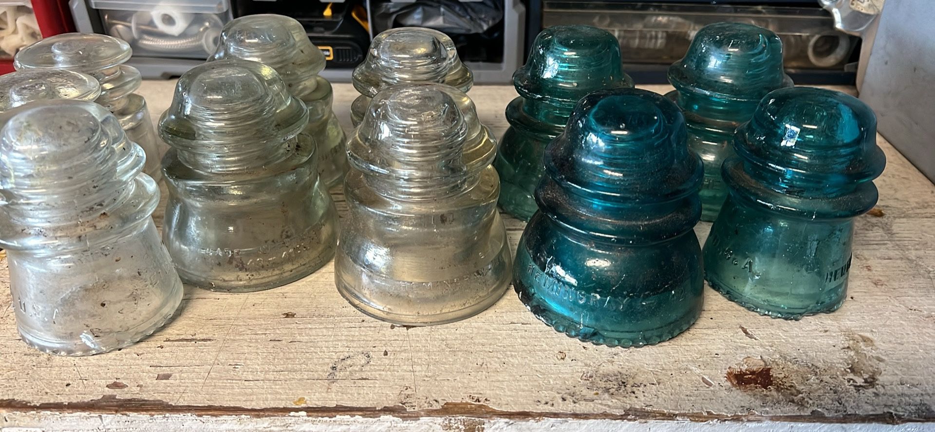 Hemingray Glass Insulators Very Old 13 In Lot