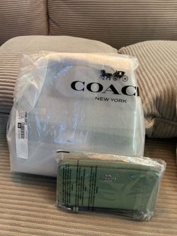 Nike tennis shoes, namebrand purses