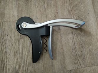 VIGNETO Wine Opener For Sale