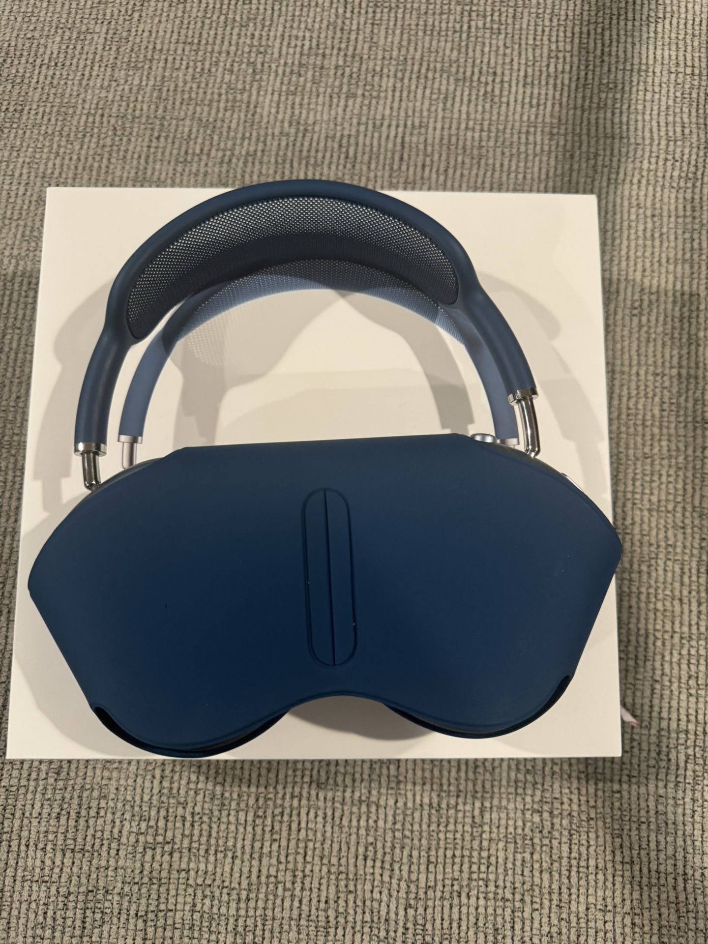AirPod Max Pro