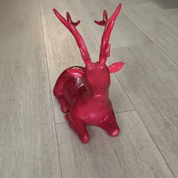 Deer Statue - $8