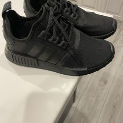 Adidas NMD)