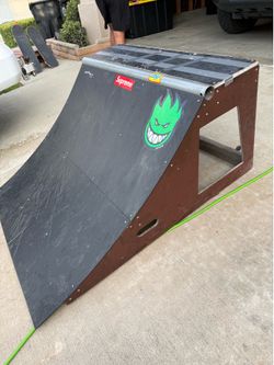 Quarter pipe