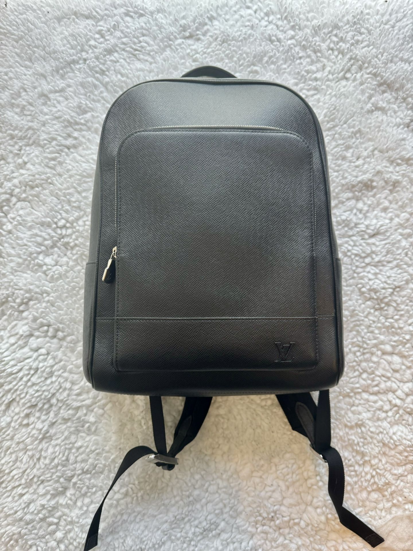 Louis Vuitton Adrian Backpack (Like New) for Sale in Miami, FL - OfferUp Louis Vuitton Adrian Backpack (Like New) for Sale in Miami, FL - OfferUp