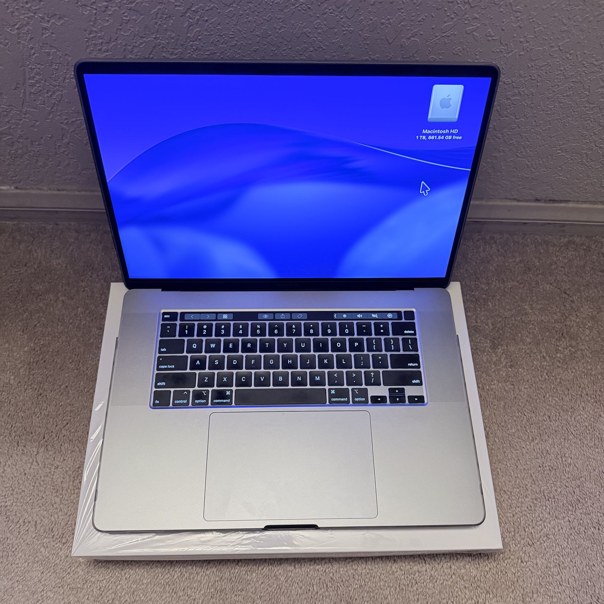 2019 Apple MacBook Pro 16” – i9, 64GB RAM, 1TB SSD